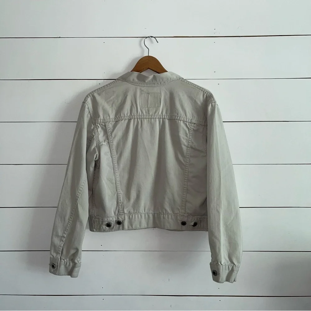 Vintage 90's Levi Silver Tab White Denim Trucker Jacket 715 *Sample Garment* - Picture 3 of 16